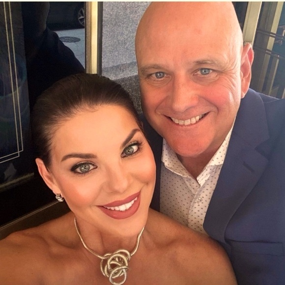 RARE VINTAGE MOLDABLE NECKLACE - Picture 3 of 11